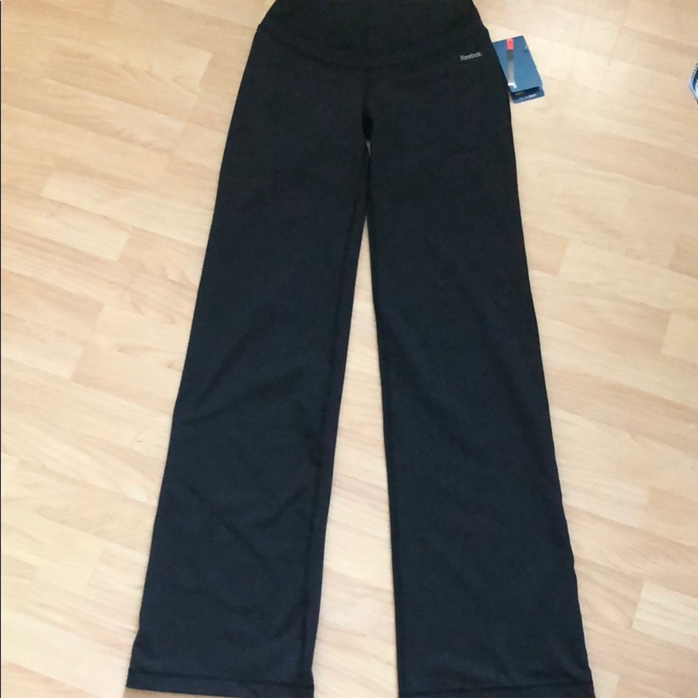 BRAND NEW Reebok “Play Dry” yoga/exercise pant